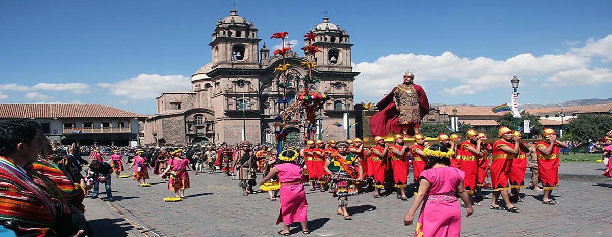 Procession of Sapa Inca Inti Raymi